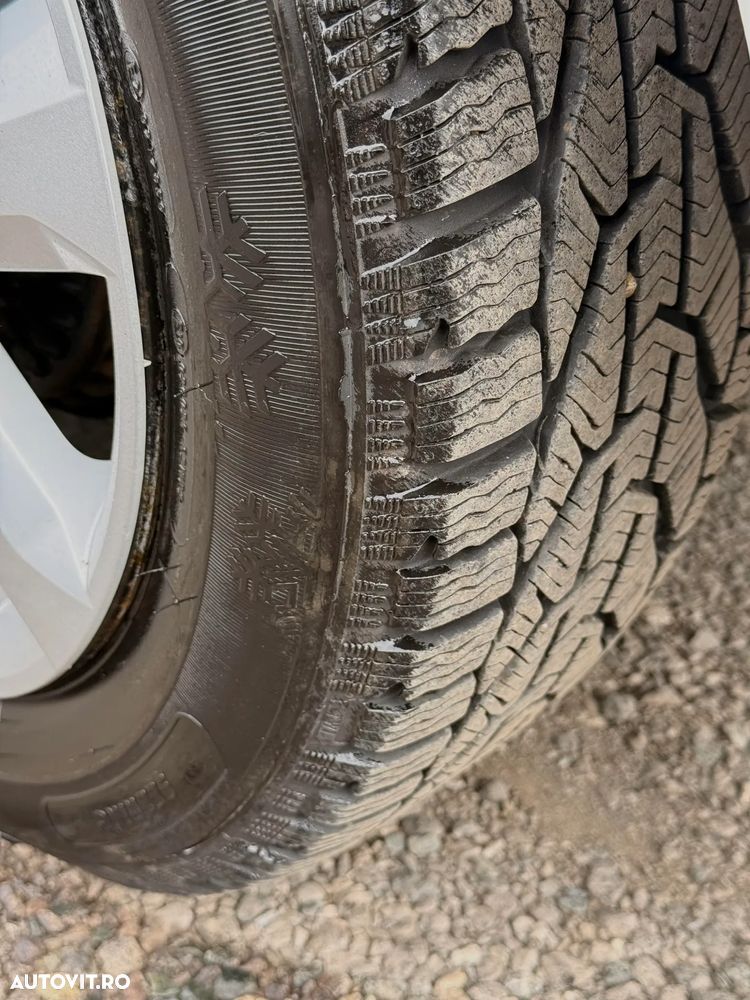 Dacia Logan TCe 90 MT5 Comfort - 35