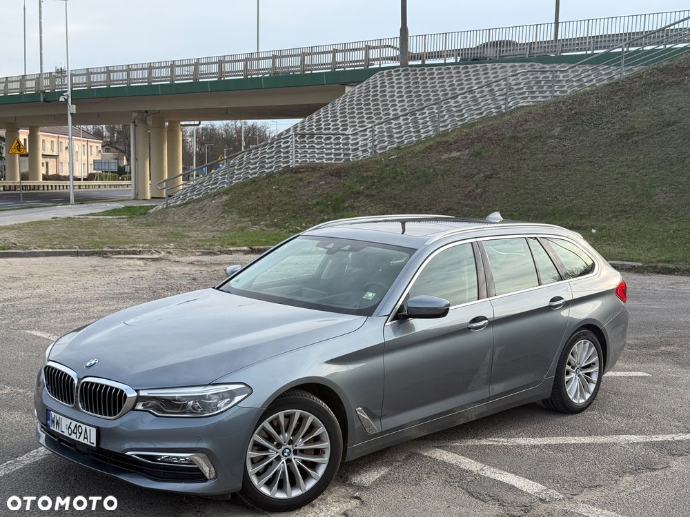 BMW Seria 5 530i Luxury Line - 1