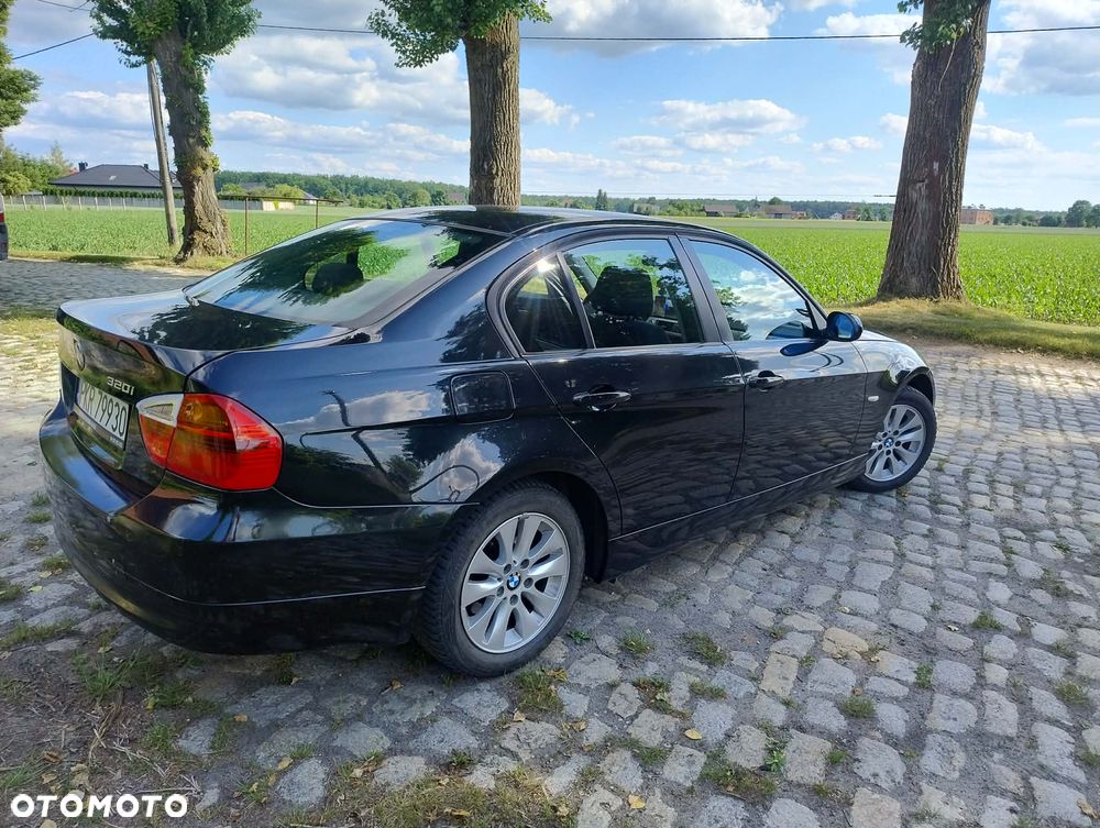 BMW Seria 3 - 17