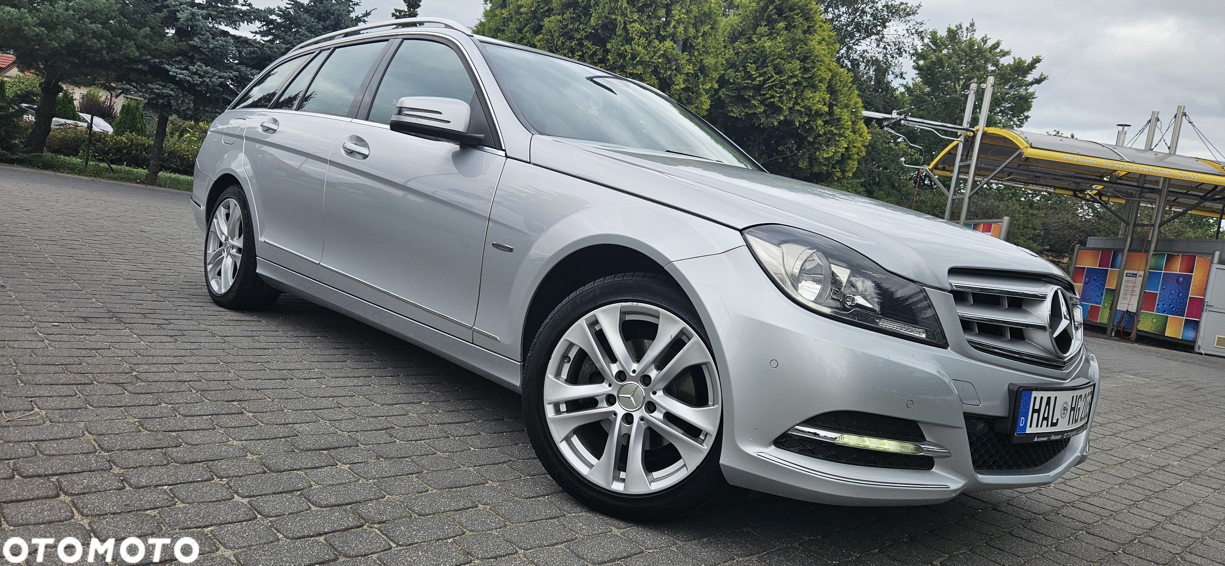 Mercedes-Benz Klasa C 180 T CGI Automatik BlueEFFICIENCY Avantgarde - 2