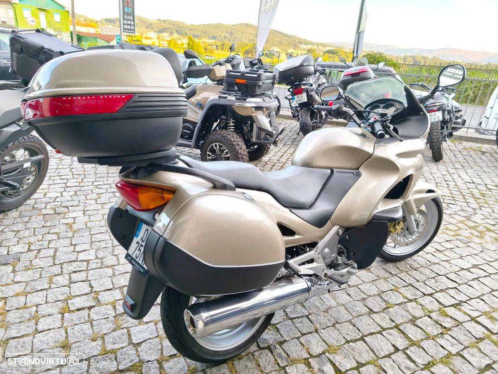Honda NT 650V DEAUVILLE - 6