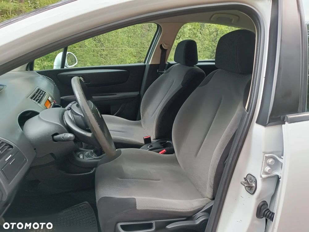 Citroën C4 1.6 HDi Impress - 8