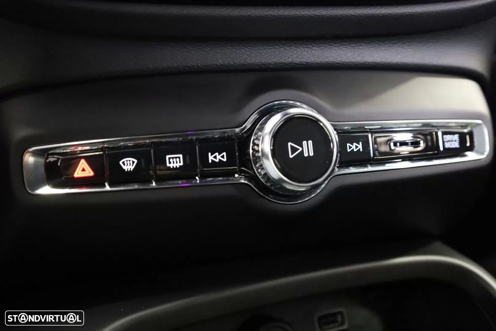 Volvo XC 40 1.5 T5 PHEV Momentum Plus - 34