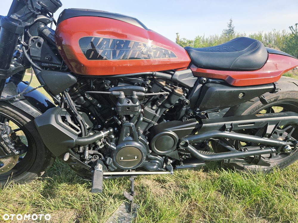 Harley-Davidson Sportster - 11