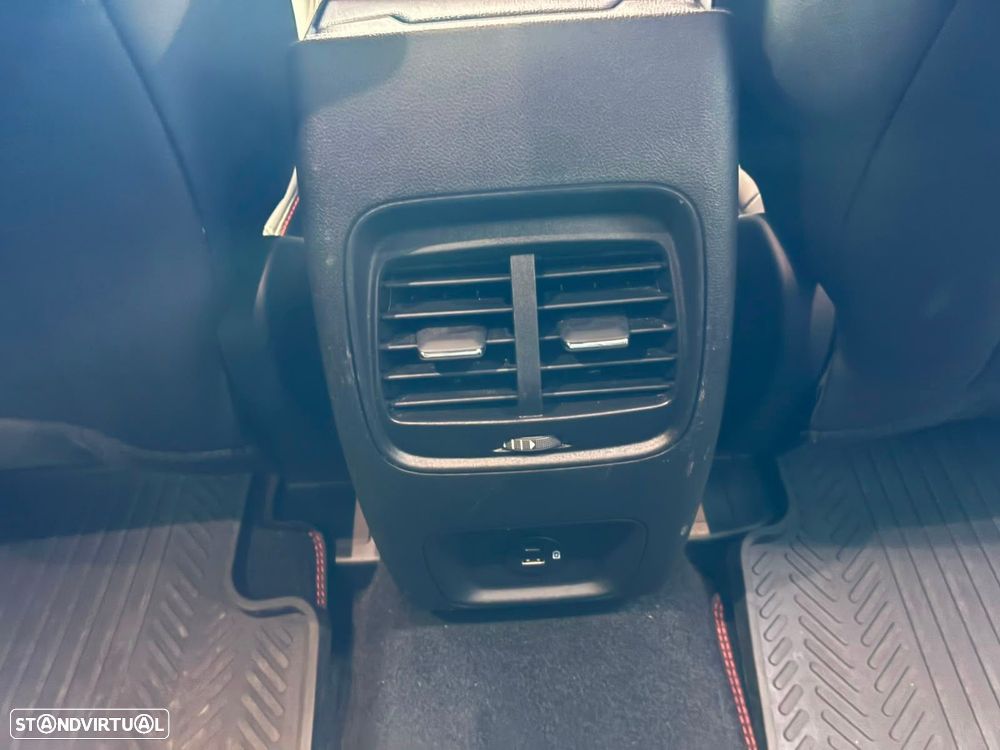 Ford Kuga 2.5 PHEV ST-Line - 42