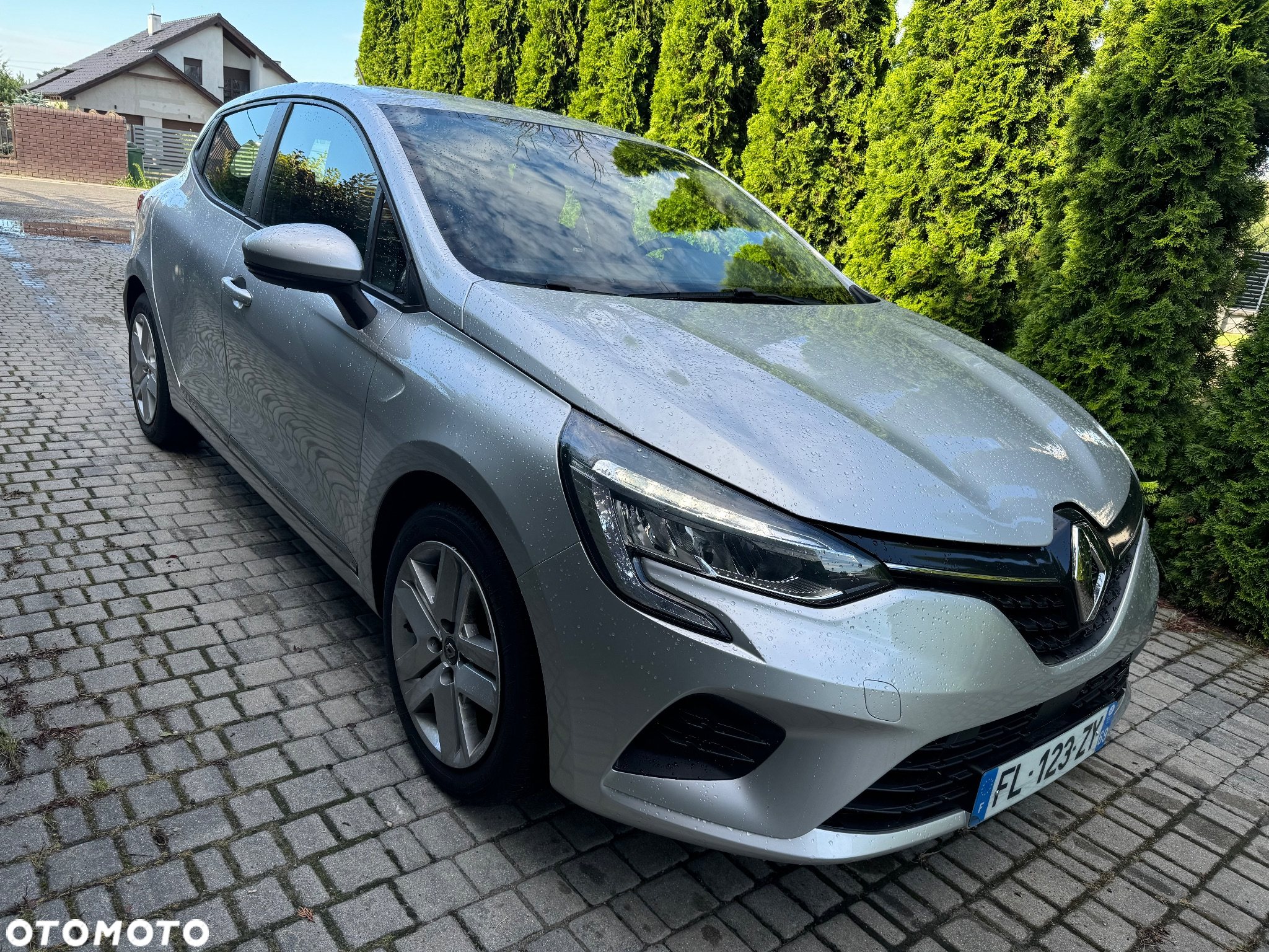 Renault Clio TCe 100 INTENS - 3