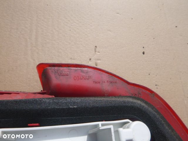 LAMPA PRAWY TYŁ PRAWA TYLNA TOYOTA AVENSIS I T22 SEDAN - 10