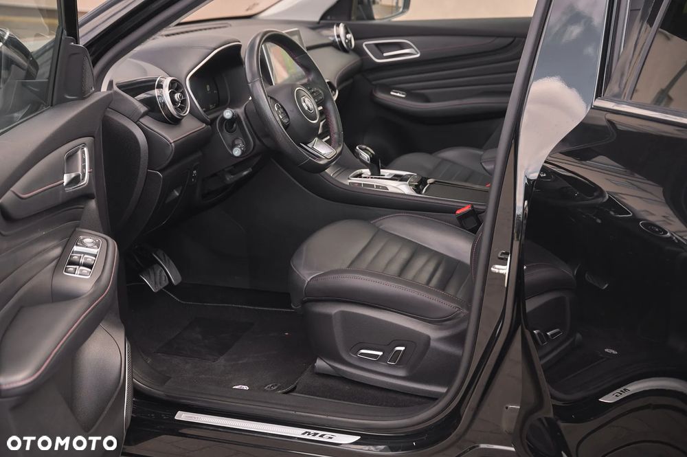 MG EHS Luxury - 20