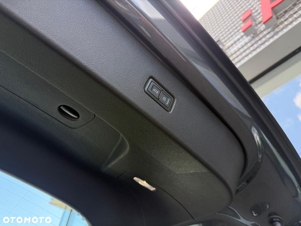 Audi Q5 Sportback - 34