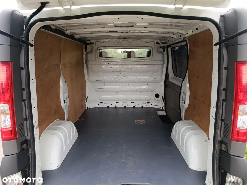 Opel Vivaro - 8