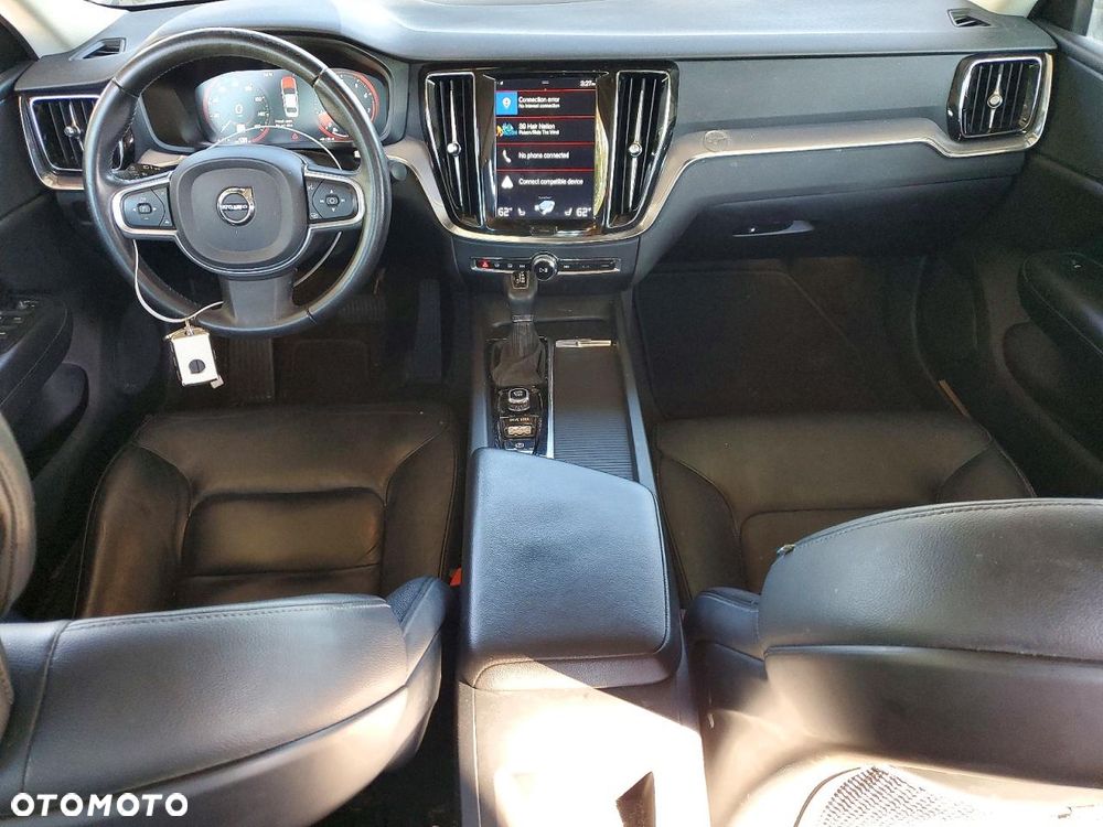 Volvo S60 T6 AWD Momentum Pro - 9