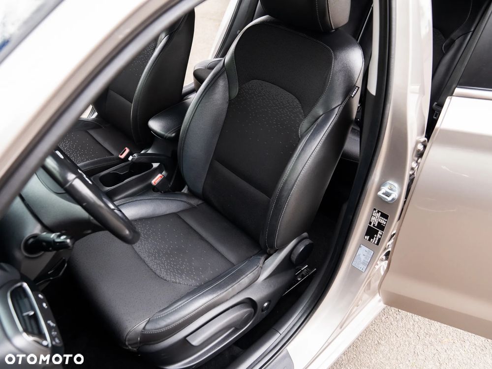 Hyundai i30 1.4 T-GDI Premium - 26