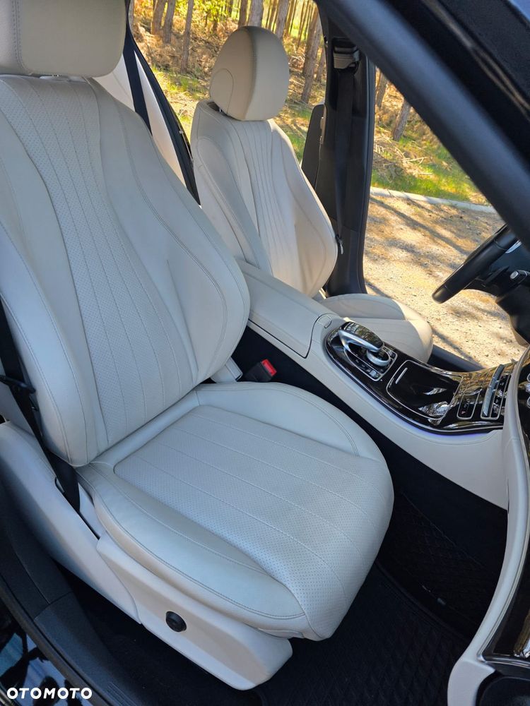 Mercedes-Benz Klasa E 450 4-Matic 9G-TRONIC - 12