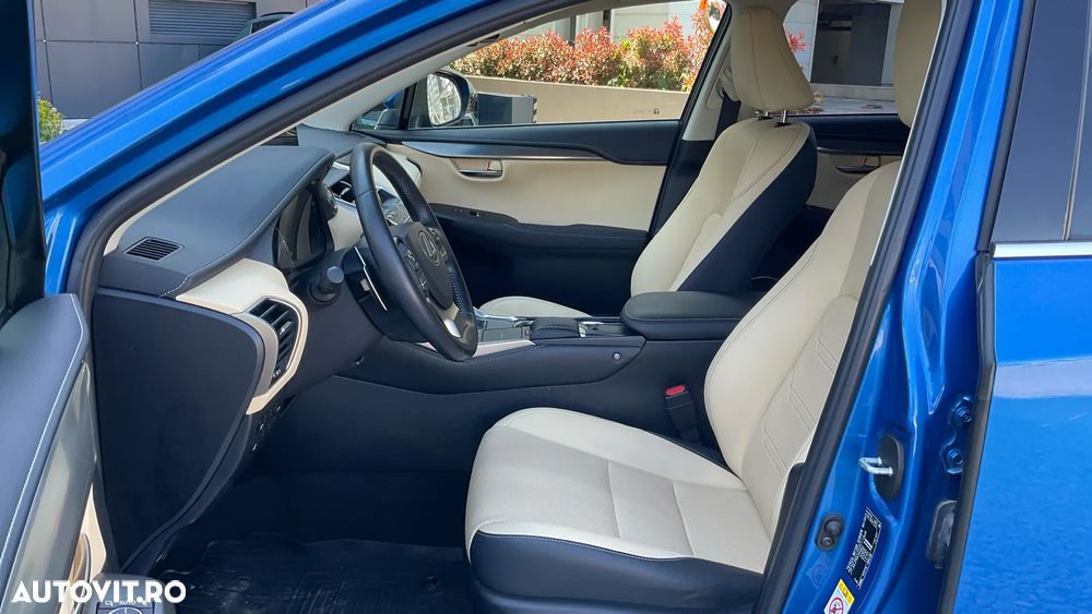 Lexus Seria NX 300h AWD Executive Plus - 28