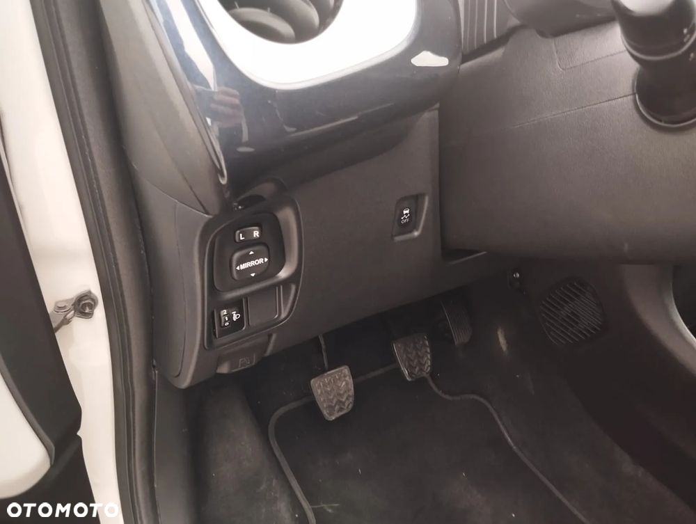 Peugeot 108 PureTech 82 Top Style - 23
