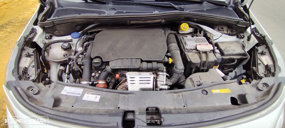 Peugeot 2008 PureTech 110 Stop&Start EAT6 GT-Line Edition - 19