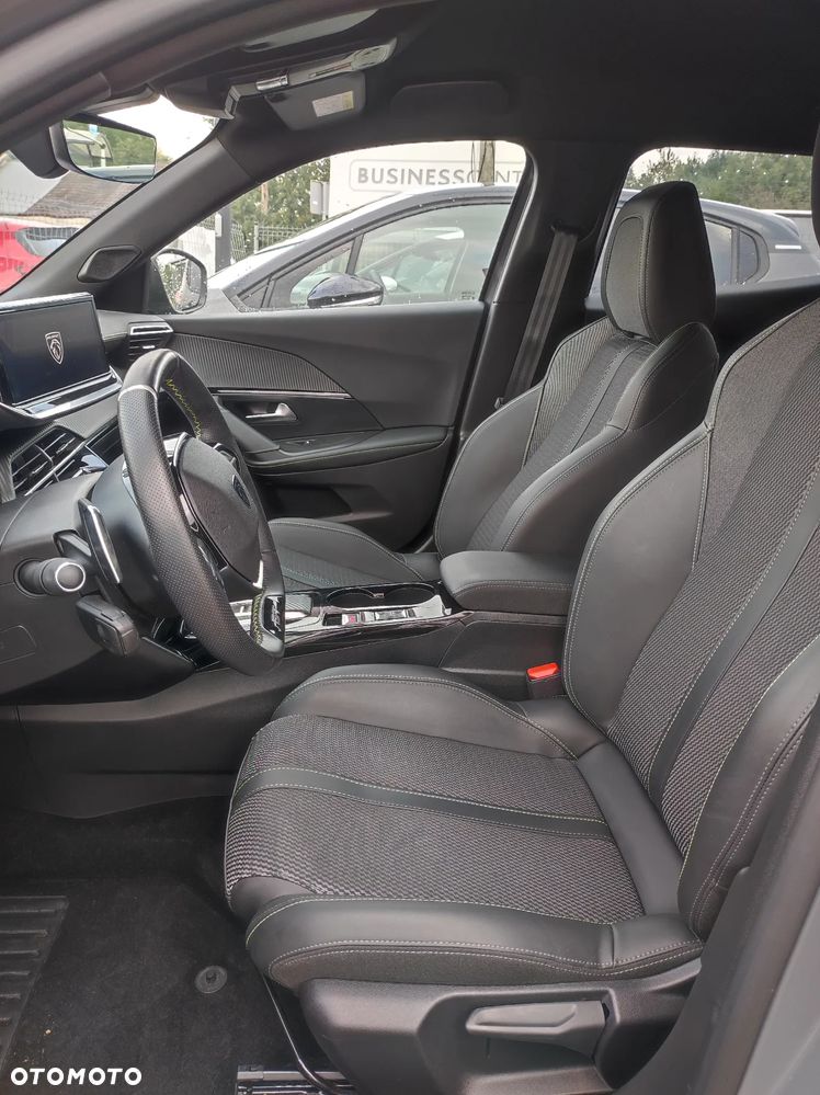 Peugeot 2008 1.2 PureTech GT S&S EAT8 - 8