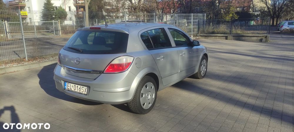Opel Astra 1.6 Enjoy - 17