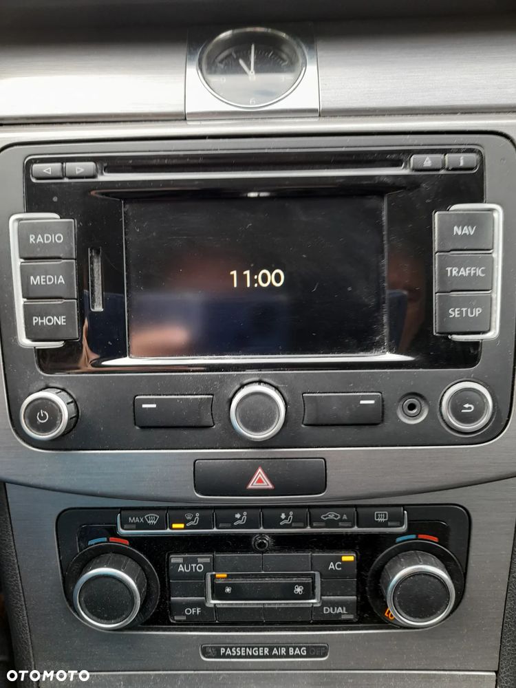 Volkswagen Passat 2.0 TDI Comfortline - 9