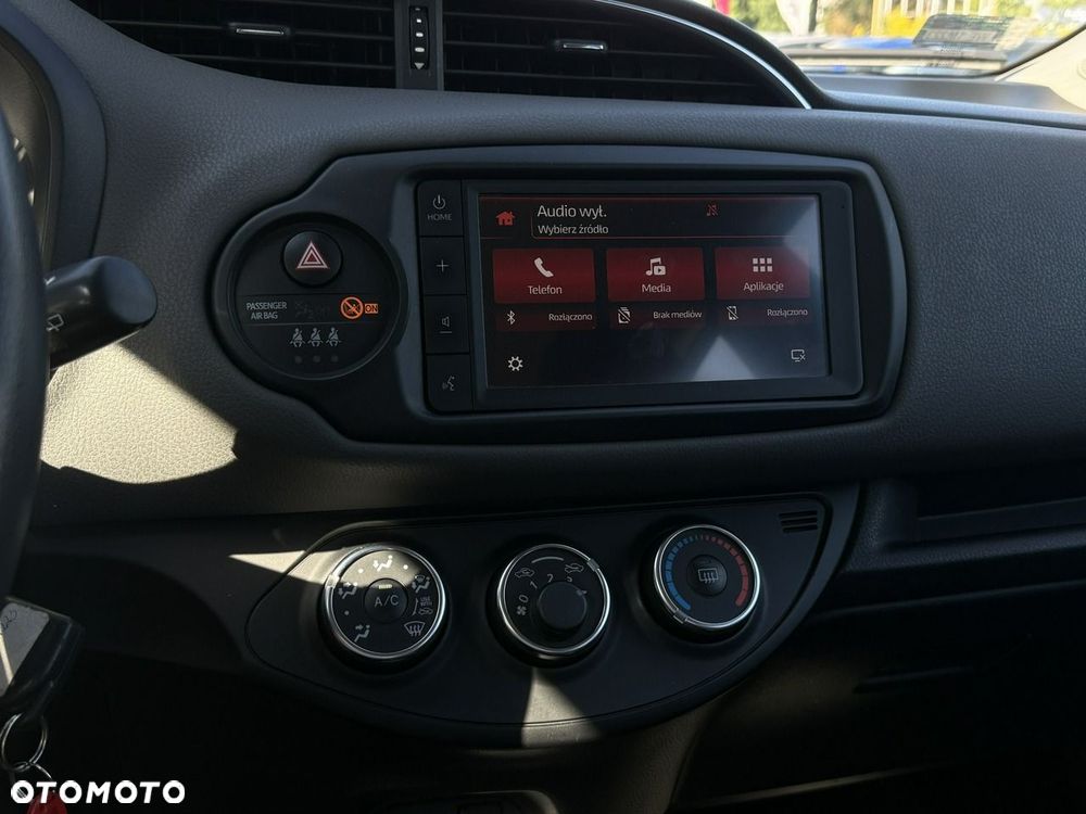 Toyota Yaris 1.5 Premium - 21