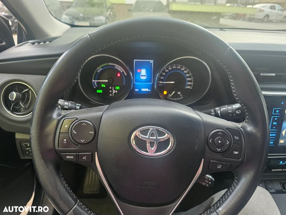Toyota Auris 1.8 VVT-i Automatik Executive - 8