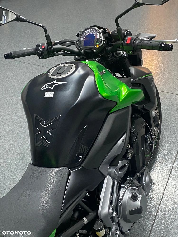 Kawasaki Z 900 - 6