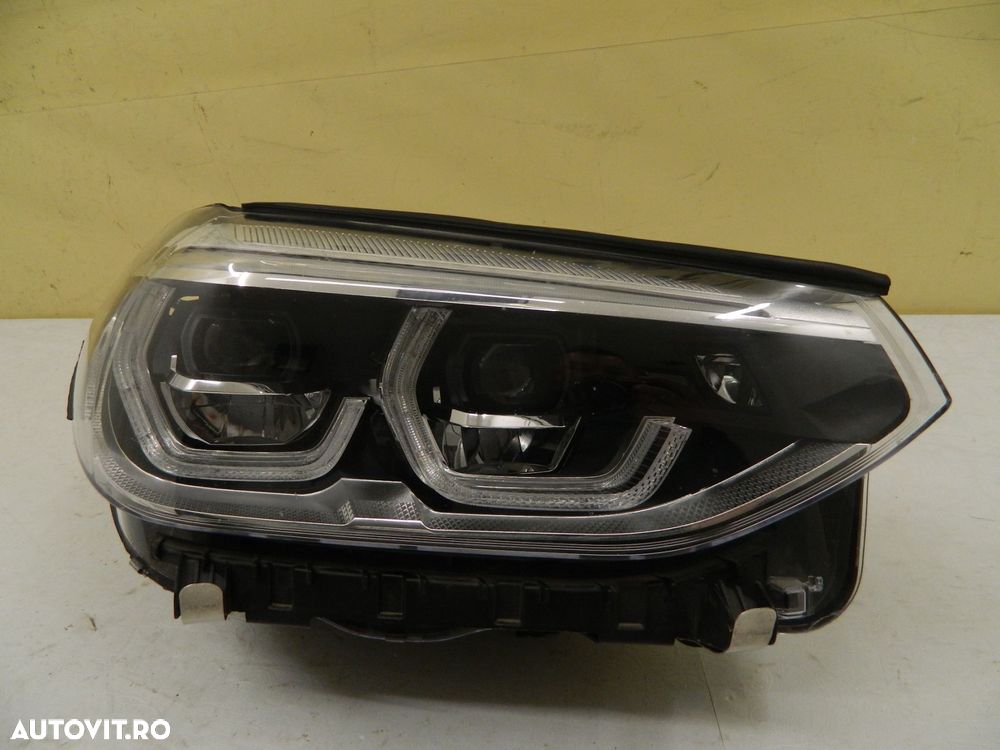 Far dreapta BMW X3 / X4 G01 G02 Full LED Adaptive, 2021, 2022, 2023, cod origine 8739654-03. - 3