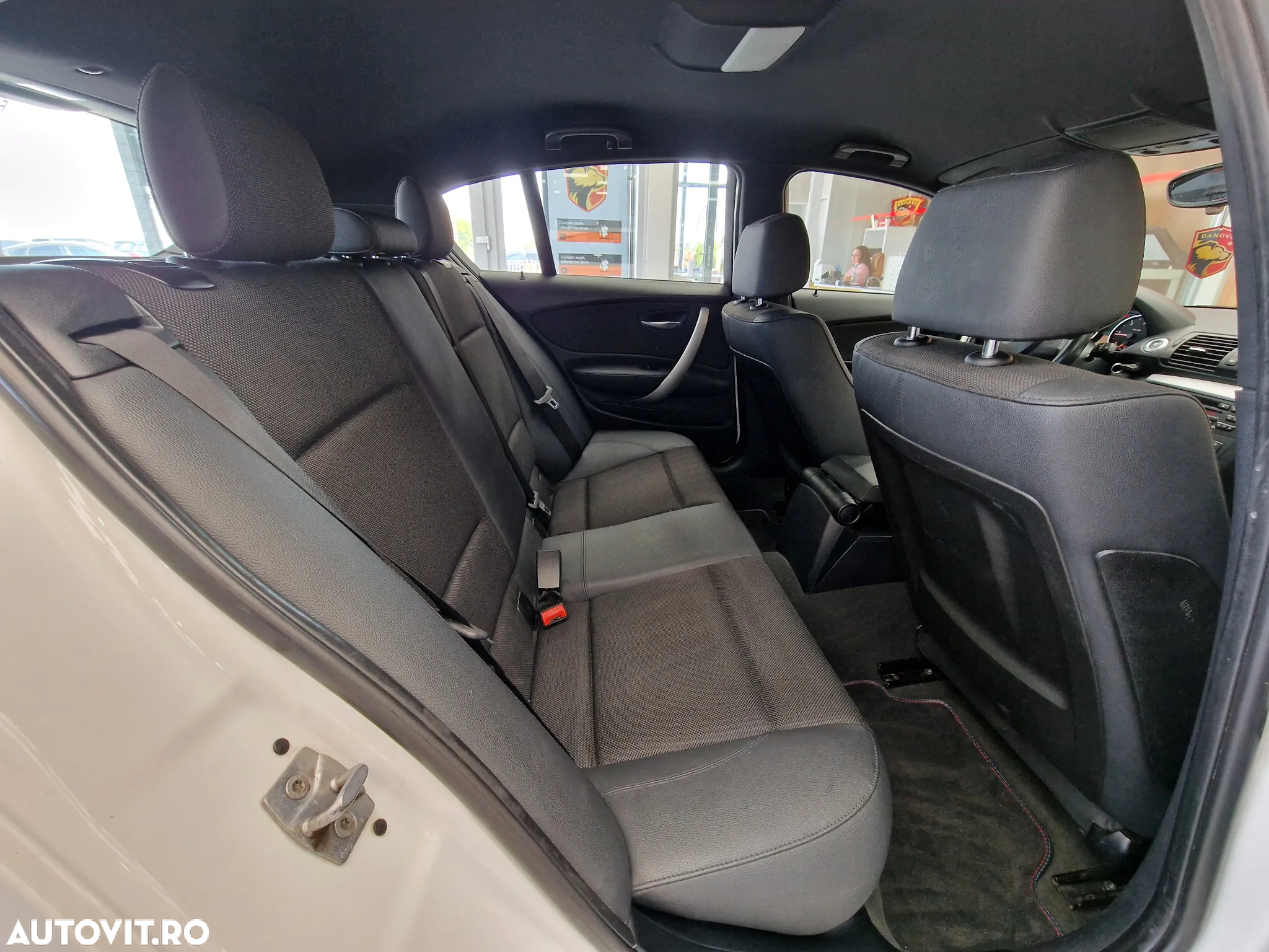 BMW Seria 1 118d - 7
