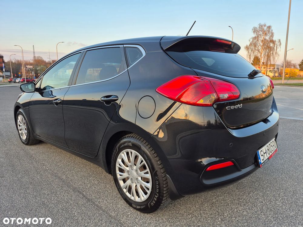 Kia Ceed 1.6 GDI L - 4