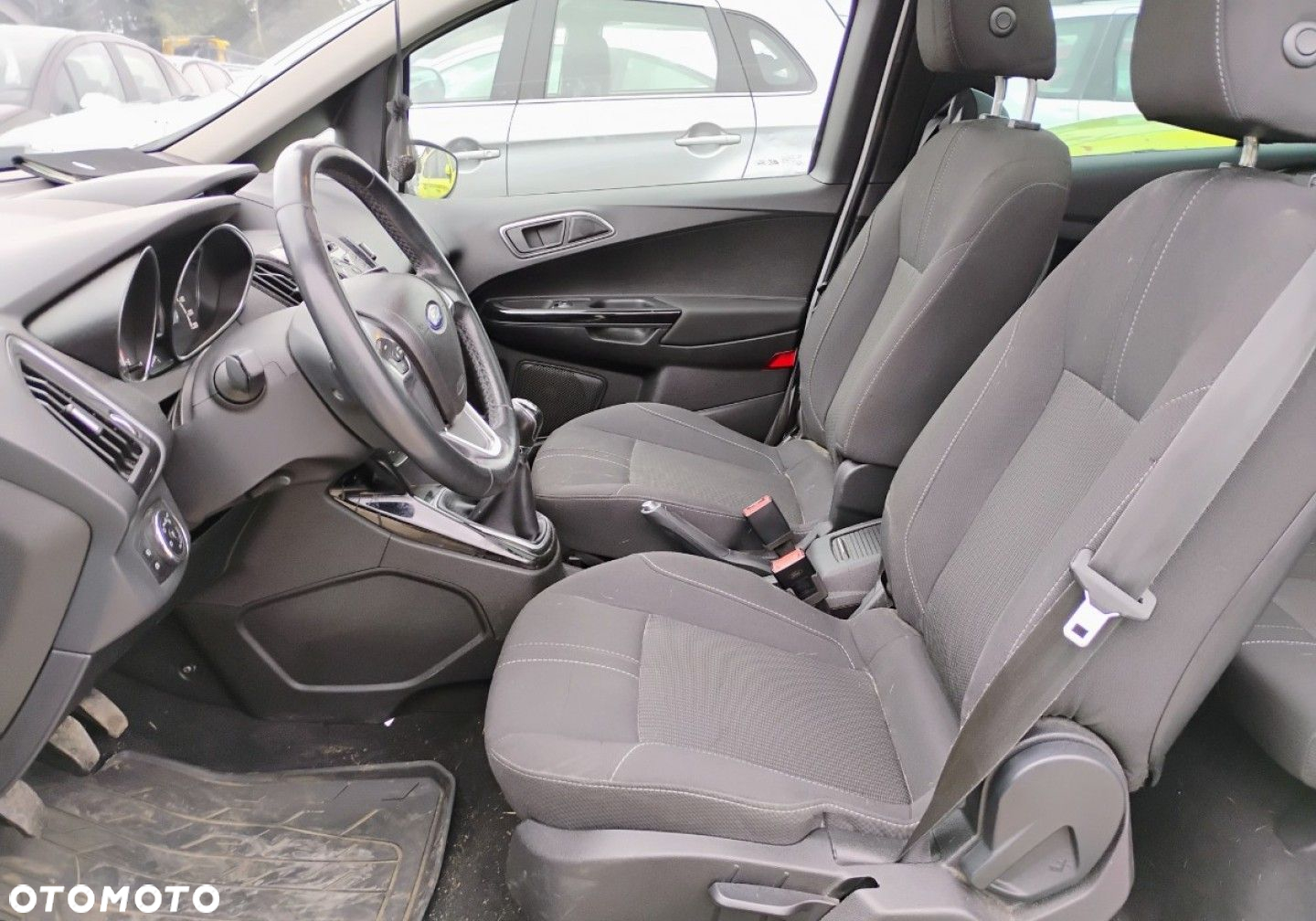 Ford B-MAX - 8