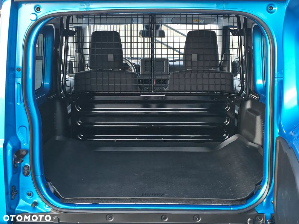 Suzuki Jimny 1.5 Premium - 33