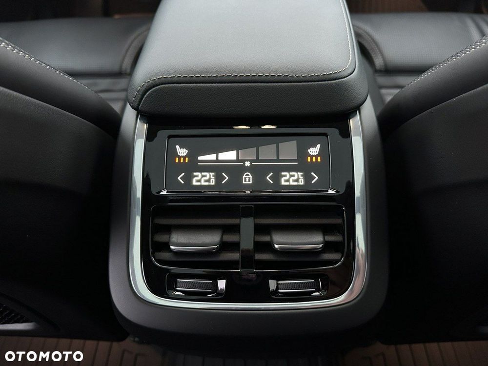 Volvo XC 60 B4 D Ultimate Dark - 23