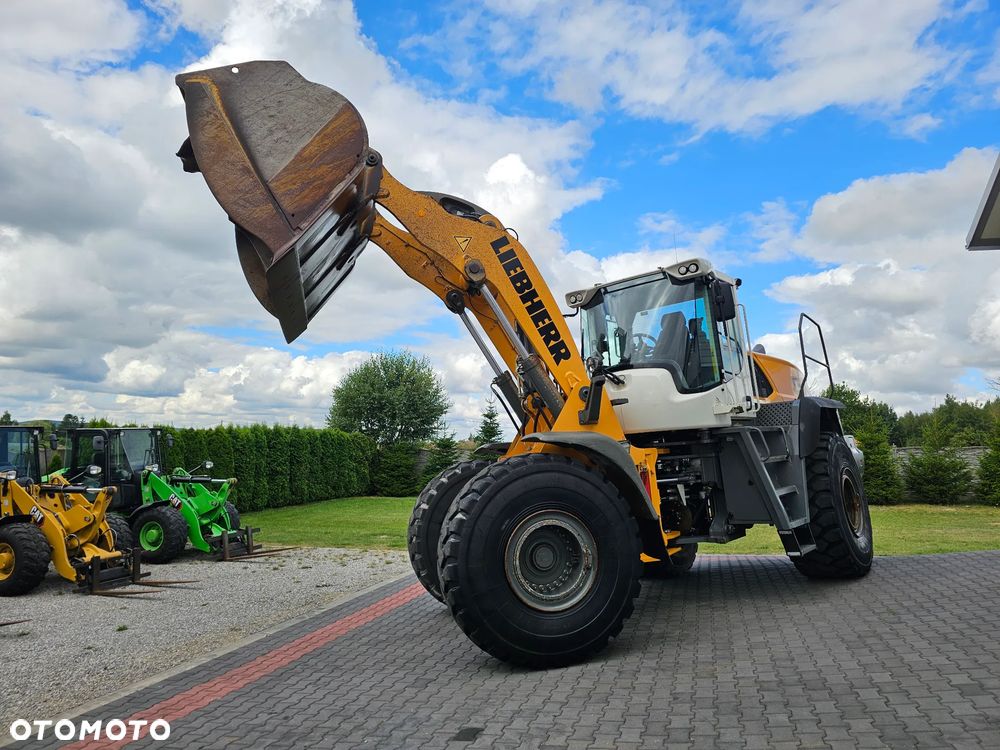 Liebherr L576 - 35