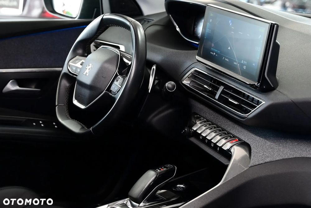 Peugeot 3008 1.6 PureTech Hybrid PHEV Allure S&S EAT8 - 26