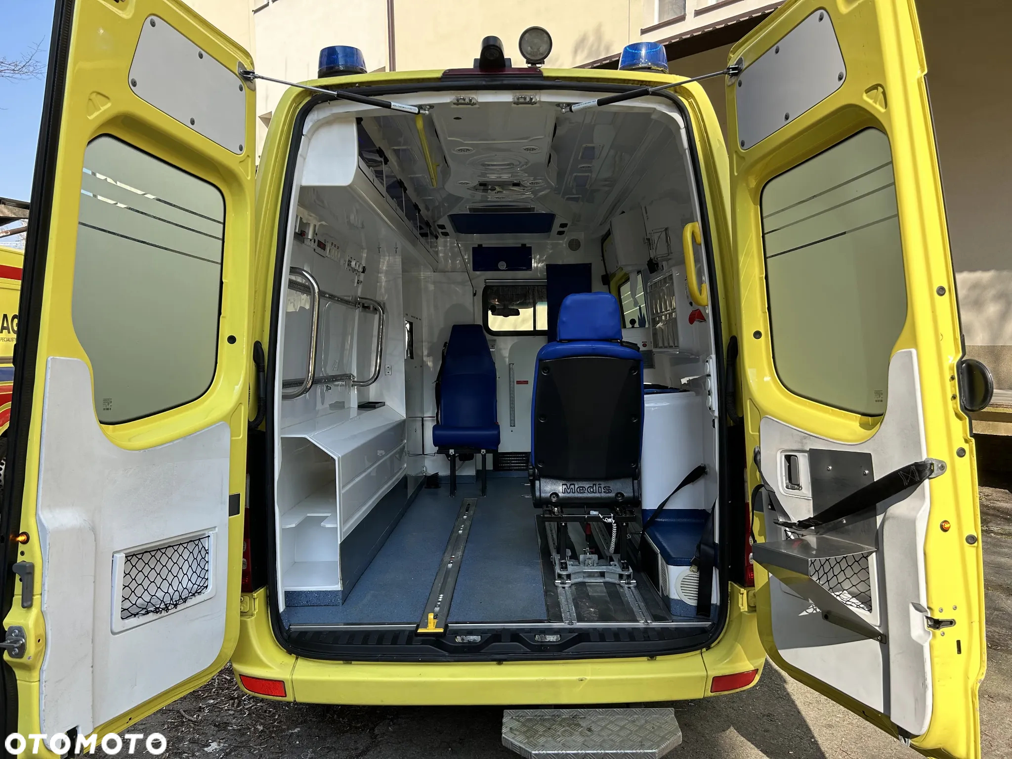Mercedes-Benz Sprinter - 8