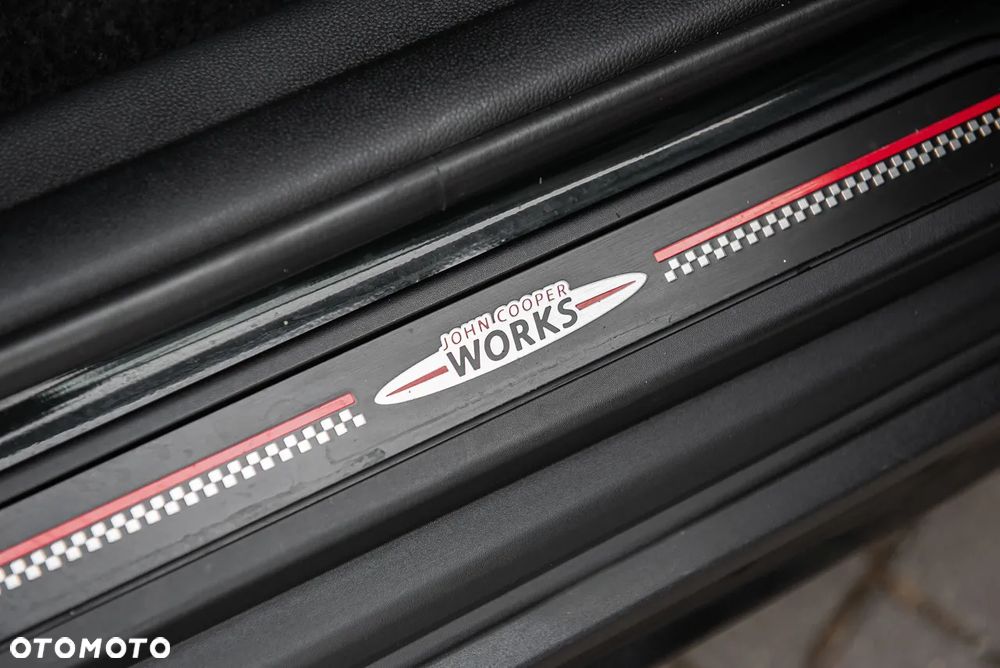 MINI John Cooper Works - 34