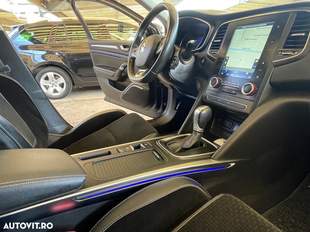 Renault Megane TCe 140 GPF EDC INTENS - 20