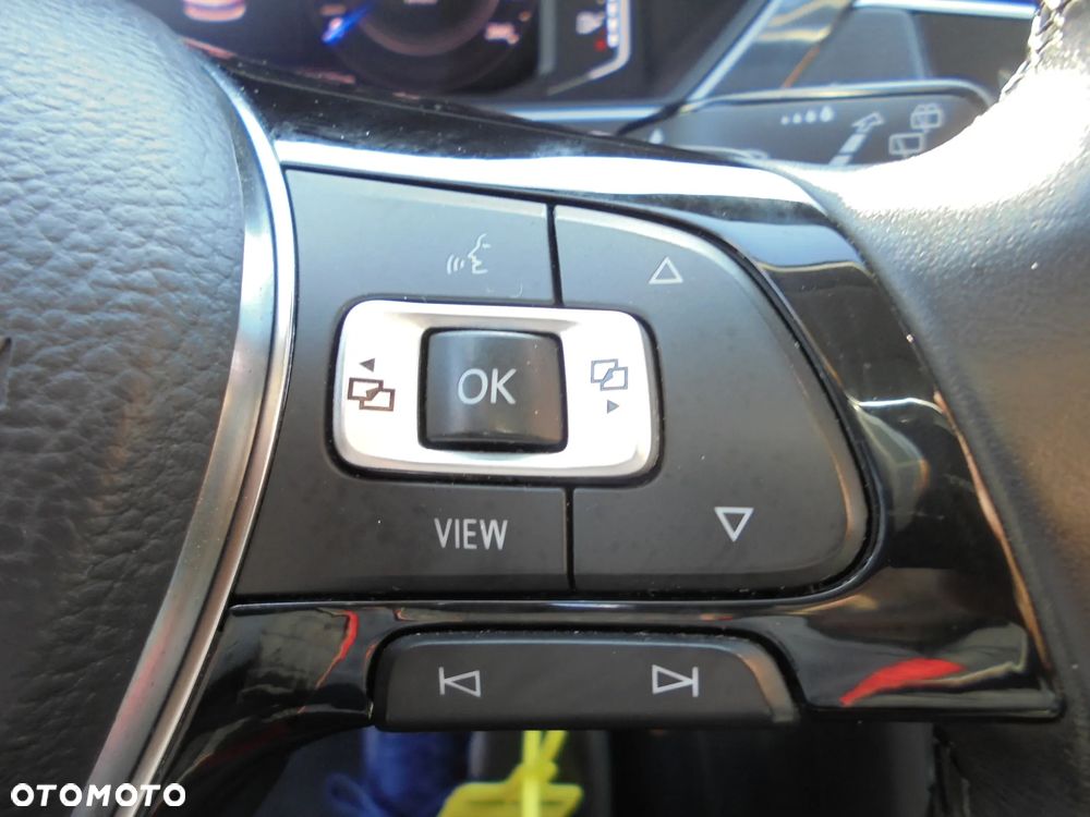 Volkswagen Tiguan 2.0 TDI SCR (BlueMotion Technology) DSG Highline - 25