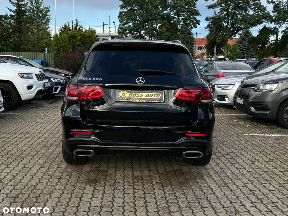 Mercedes-Benz GLC - 8