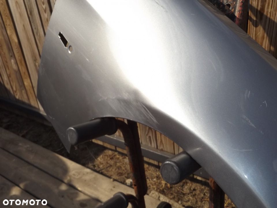 BŁOTNIK PRAWY PRZÓD PRZEDNI BMW 3 E90 E91 - 2