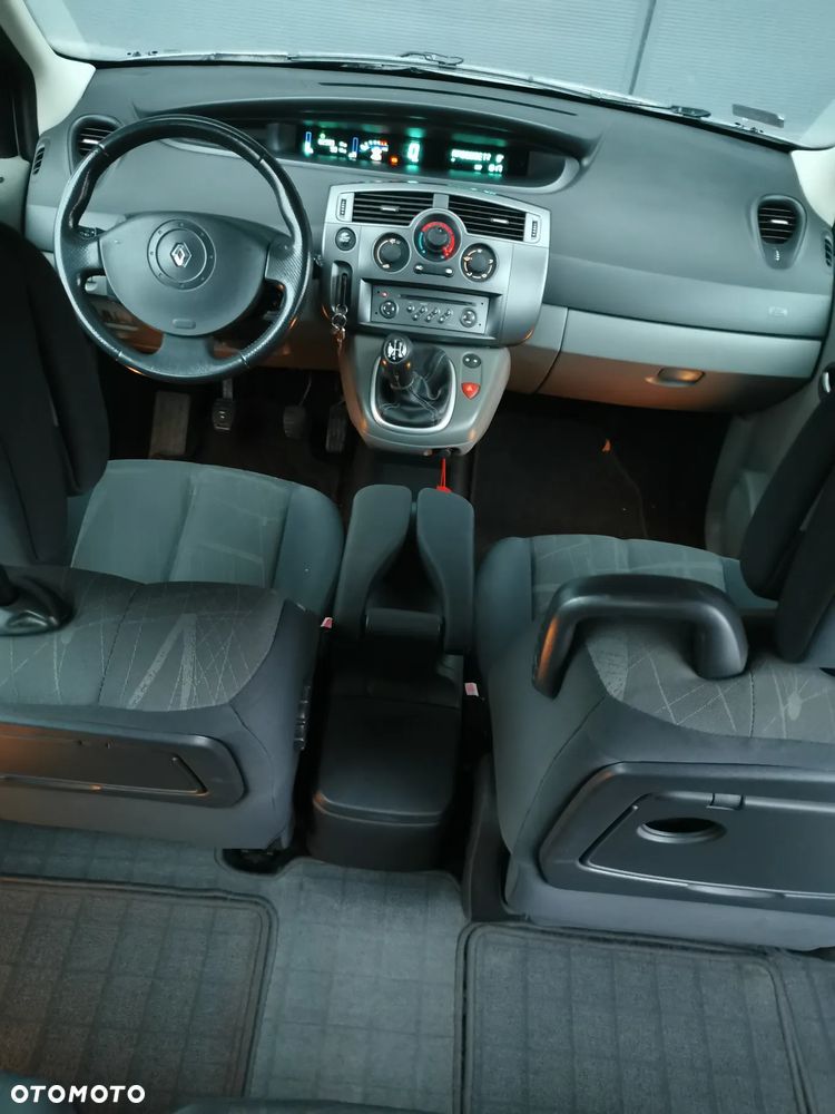 Renault Scenic - 22