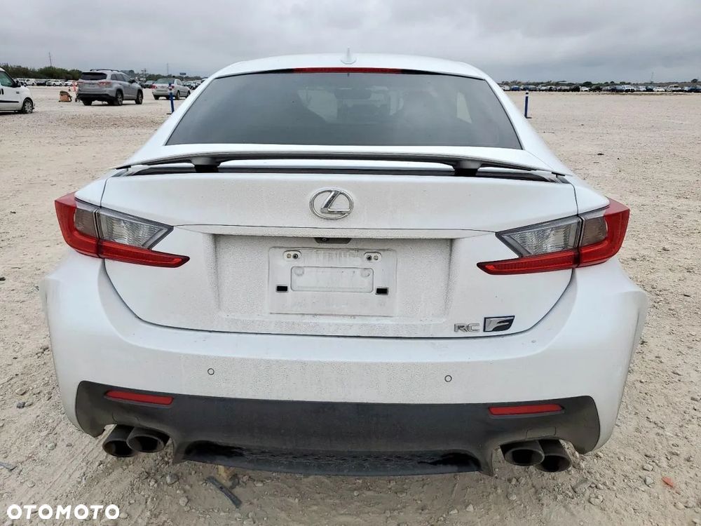 Lexus RC - 5