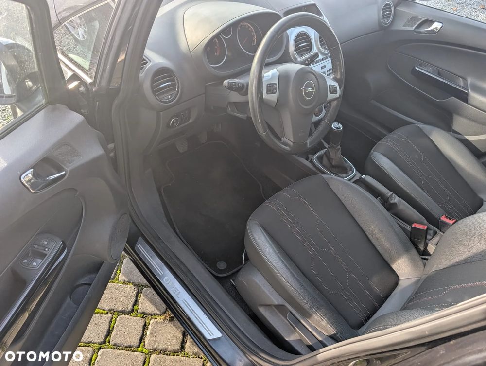 Opel Corsa 1.2 16V Enjoy - 8