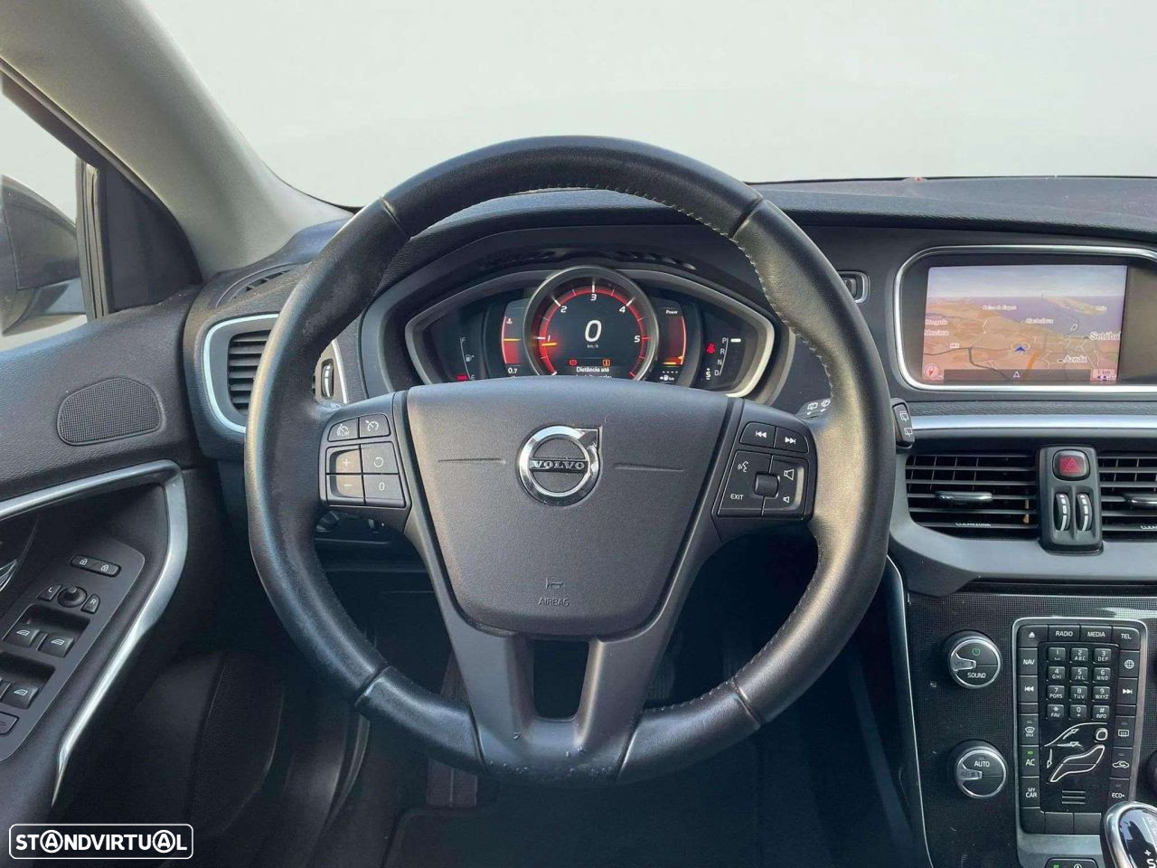 Volvo V40 - 12