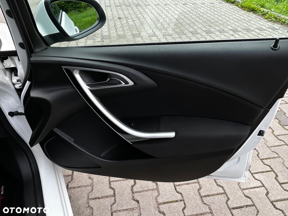 Opel Astra 1.4 Turbo Style - 23