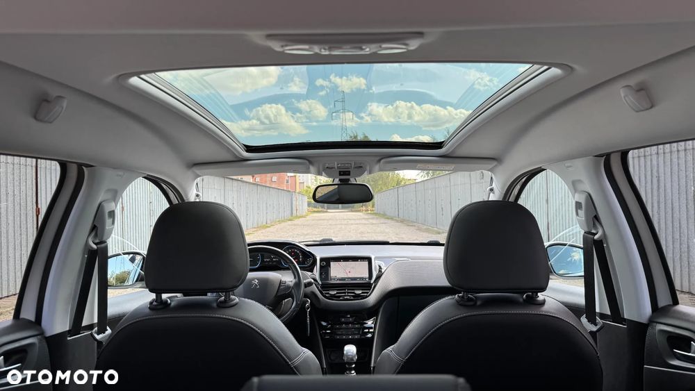 Peugeot 2008 1.2 PureTech Allure S&S - 25