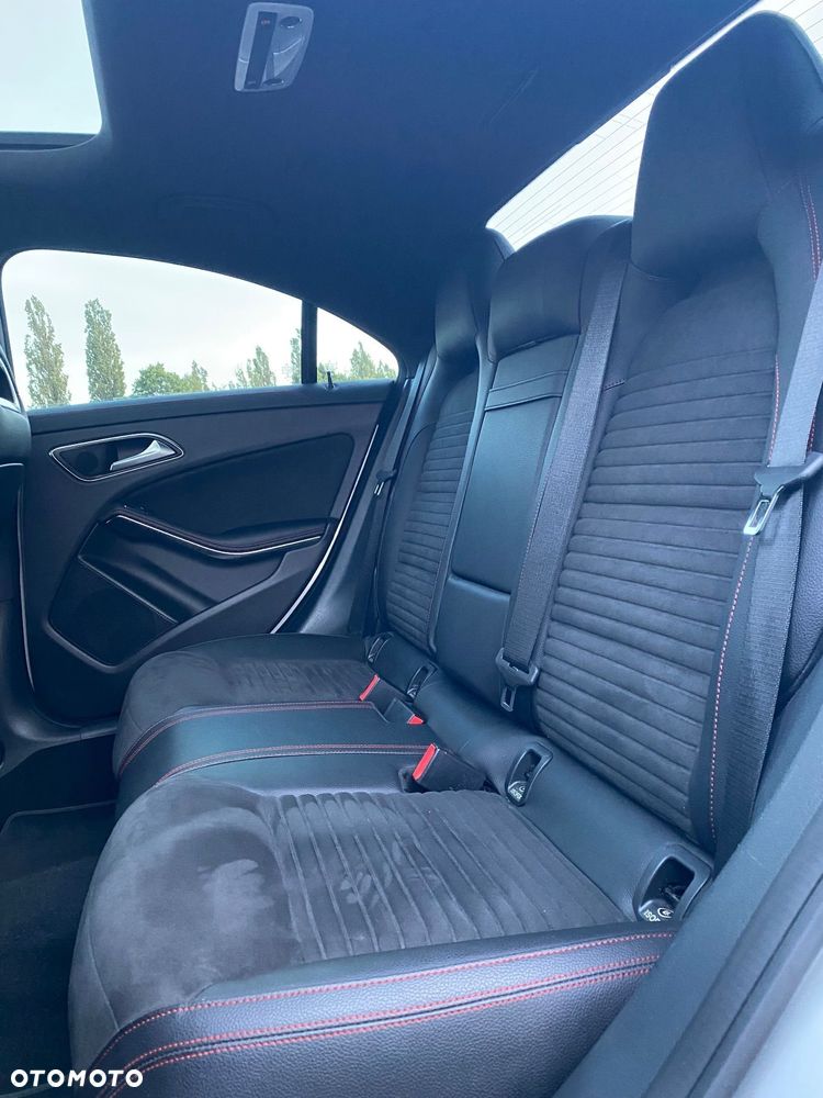 Mercedes-Benz CLA AMG 45 4-Matic - 9