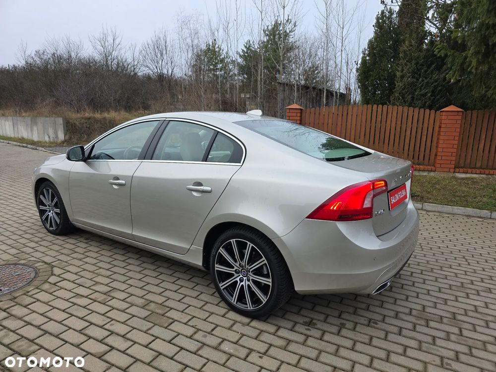 Volvo S60 D4 Geartronic Summum - 18