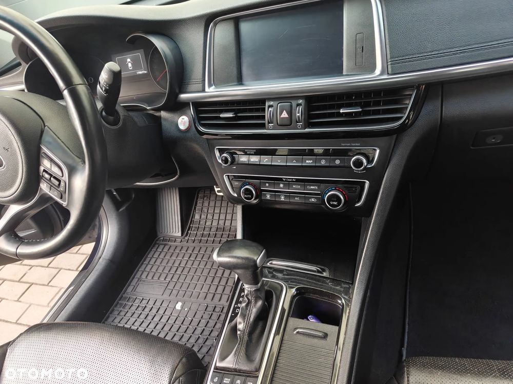 Kia Optima 1.7 CRDI XL DCT - 20