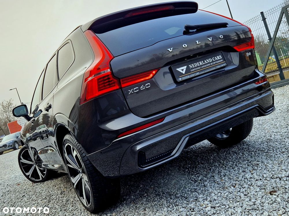 Volvo XC 60 B4 D Plus Dark - 7